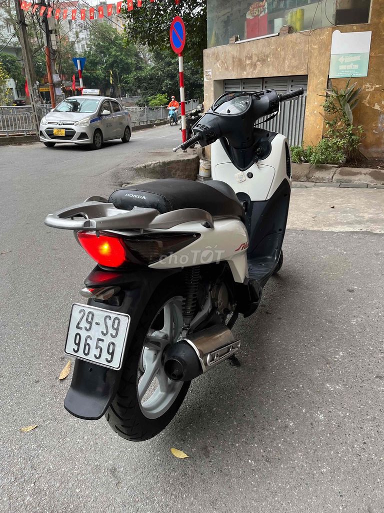 Honda SH 2005 - ảnh 4