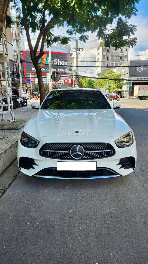 Mercedes-Benz 2022 - ảnh 1