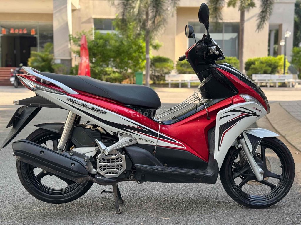 Honda Air Blade 2011 - ảnh 2