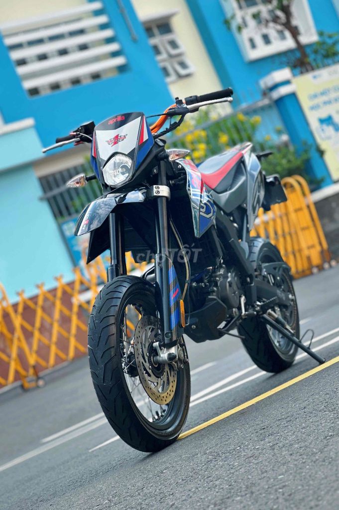Aprilia 2022 - ảnh 1