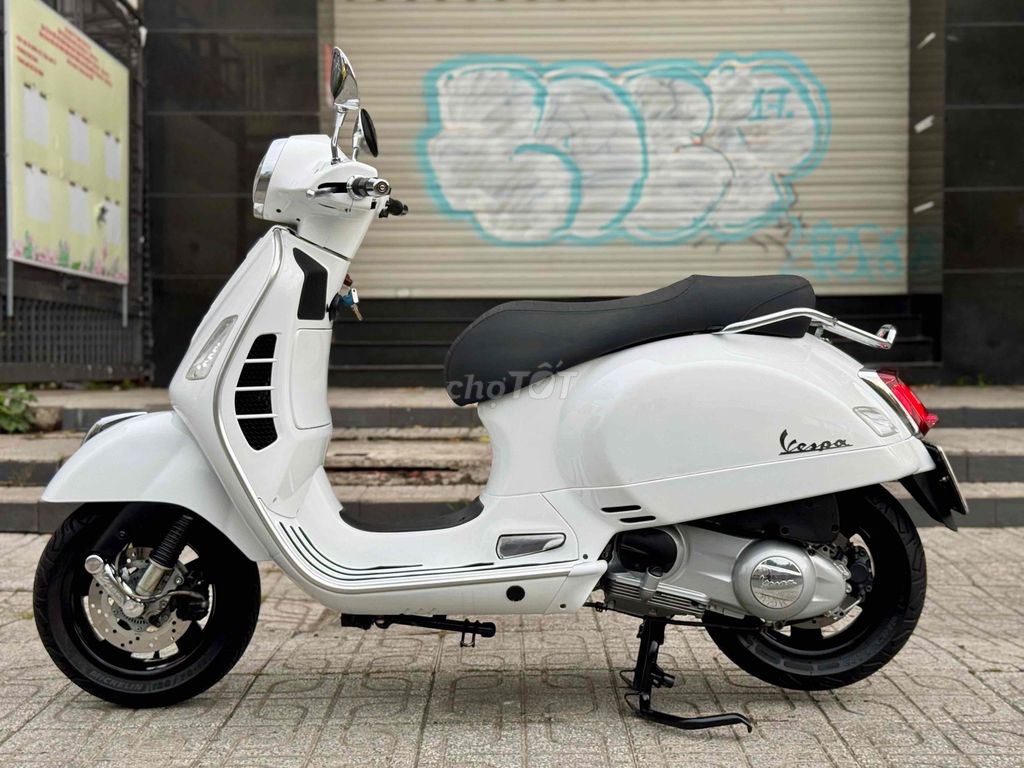 Piaggio GTS 2017 - ảnh 2