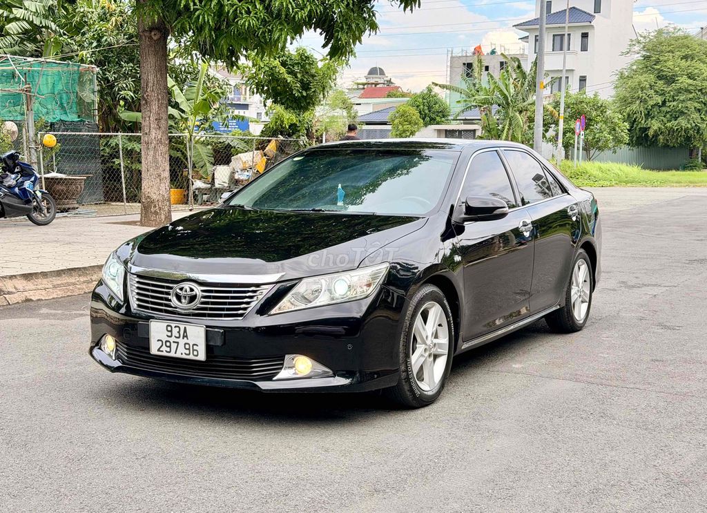 Toyota Camry 2.5Q 2014 - ảnh 2