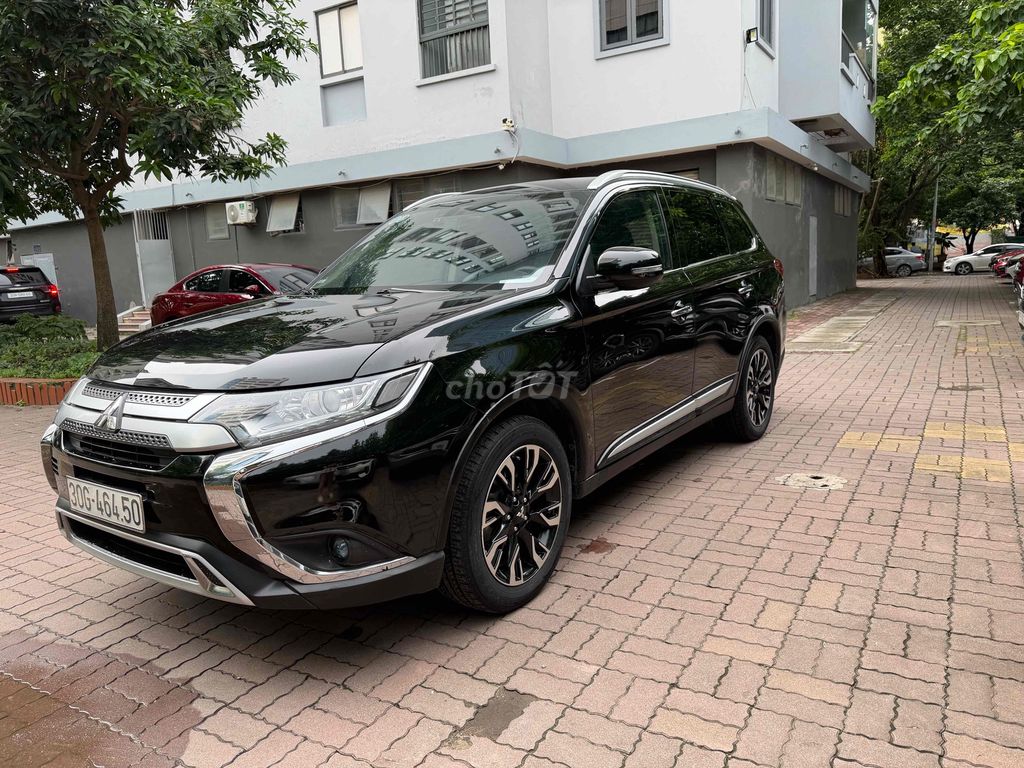 Mitsubishi Outlander 2020 - ảnh 2