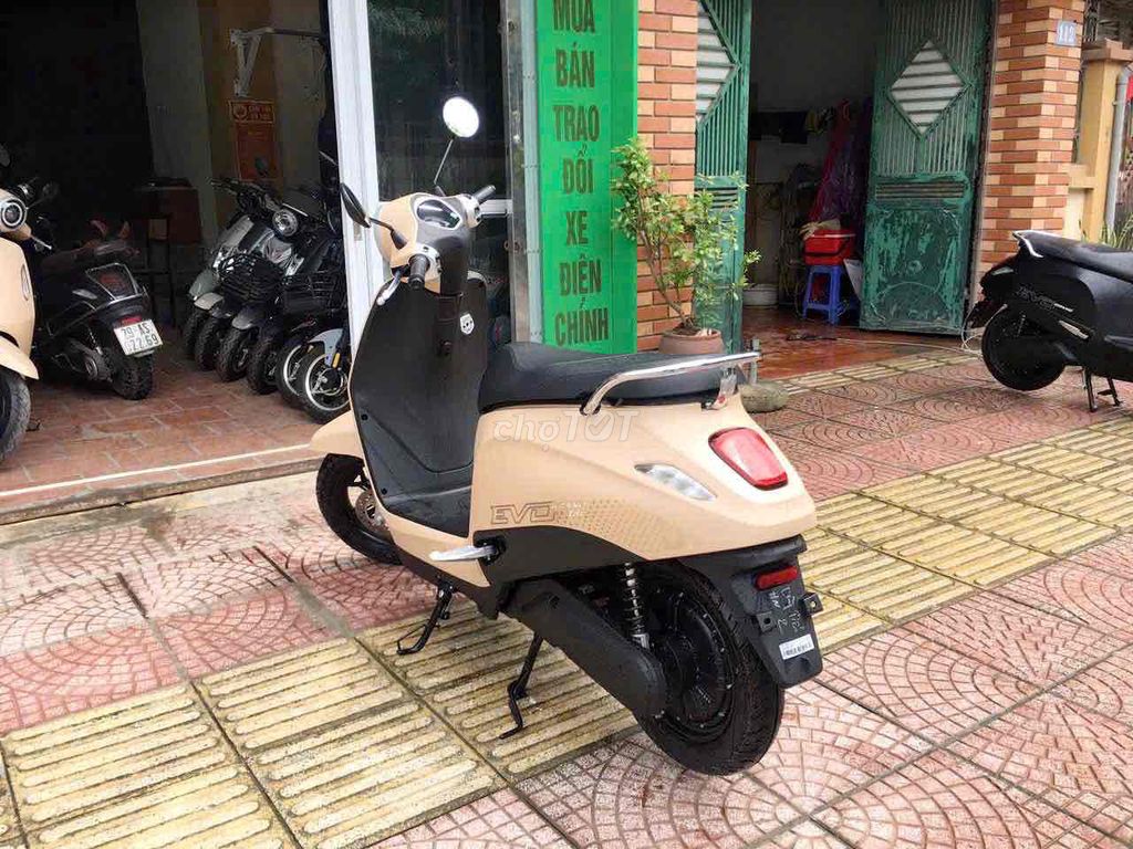 EvoGrand Lite 2026 - ảnh 1