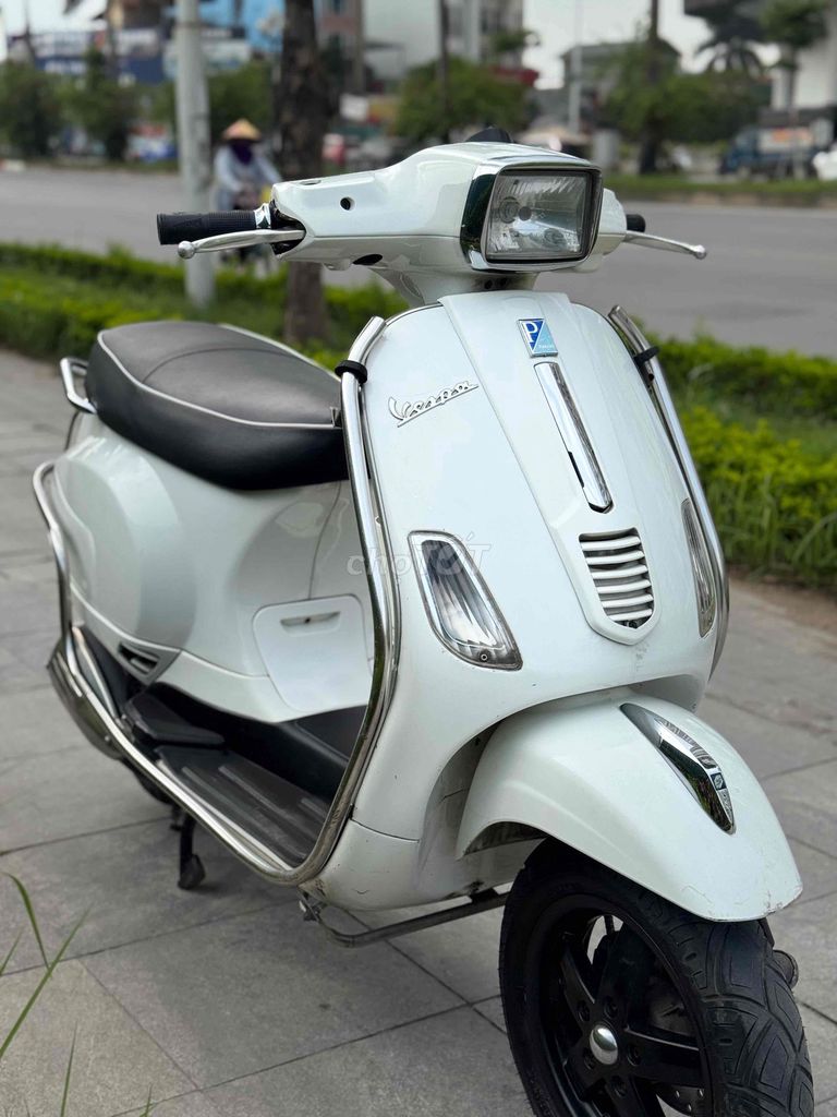 Piaggio Vespa 2013 - ảnh 1