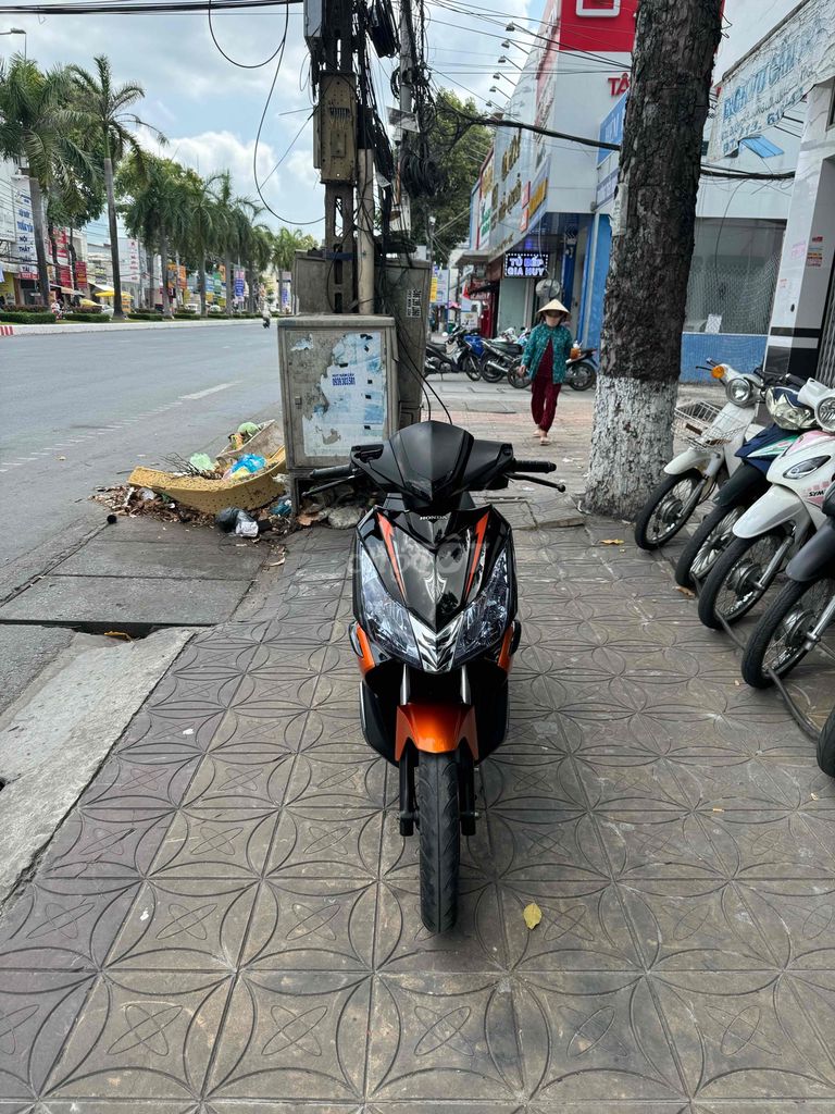 AIR BLADE 2011 - ảnh 1