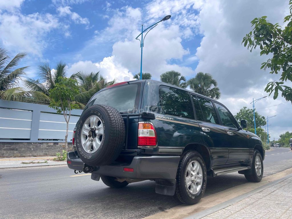 Toyota Land Cruiser 2005 - ảnh 3