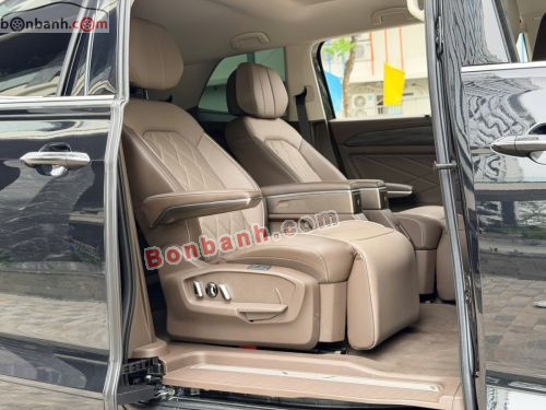 Volkswagen Viloran Luxury 2024 - ảnh 4
