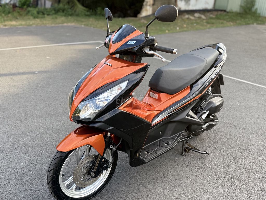 Honda Air Blade 2015 - ảnh 3