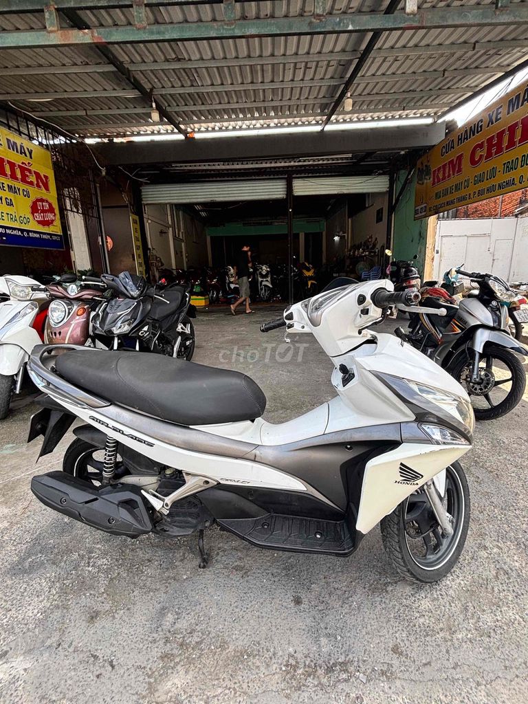 Honda Air Blade 2012 - ảnh 3