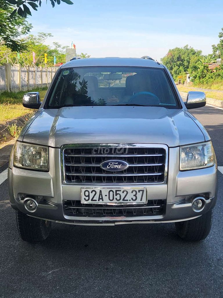 Ford Everest 2008 - ảnh 1