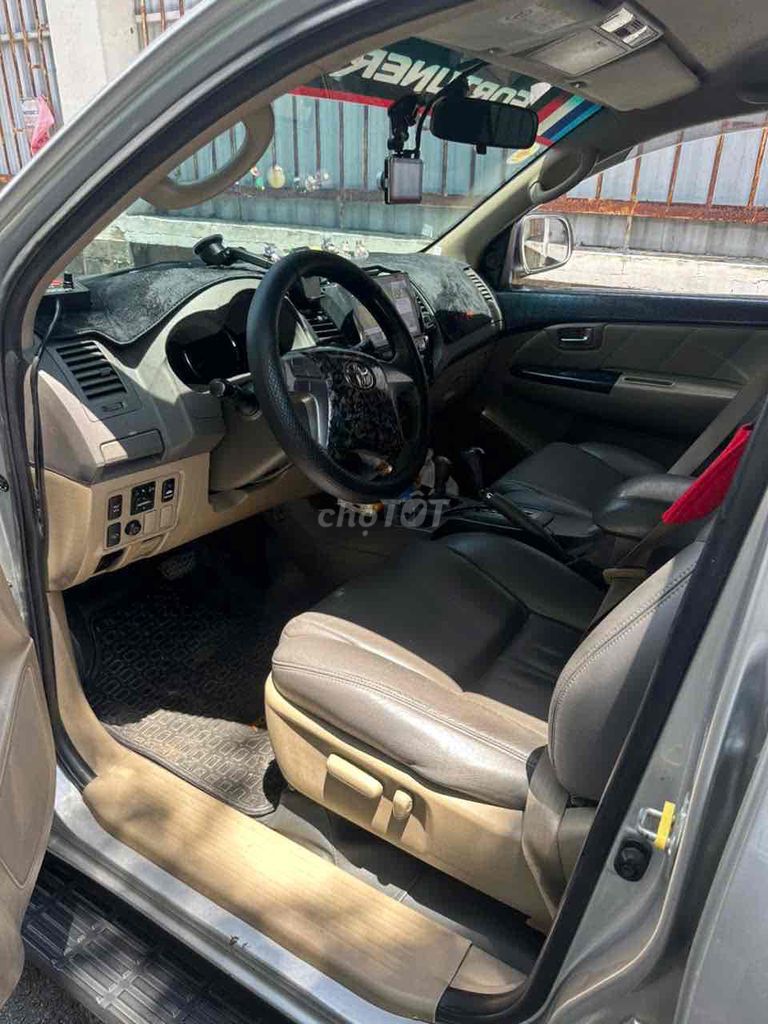 Toyota Fortuner 2013 - ảnh 4
