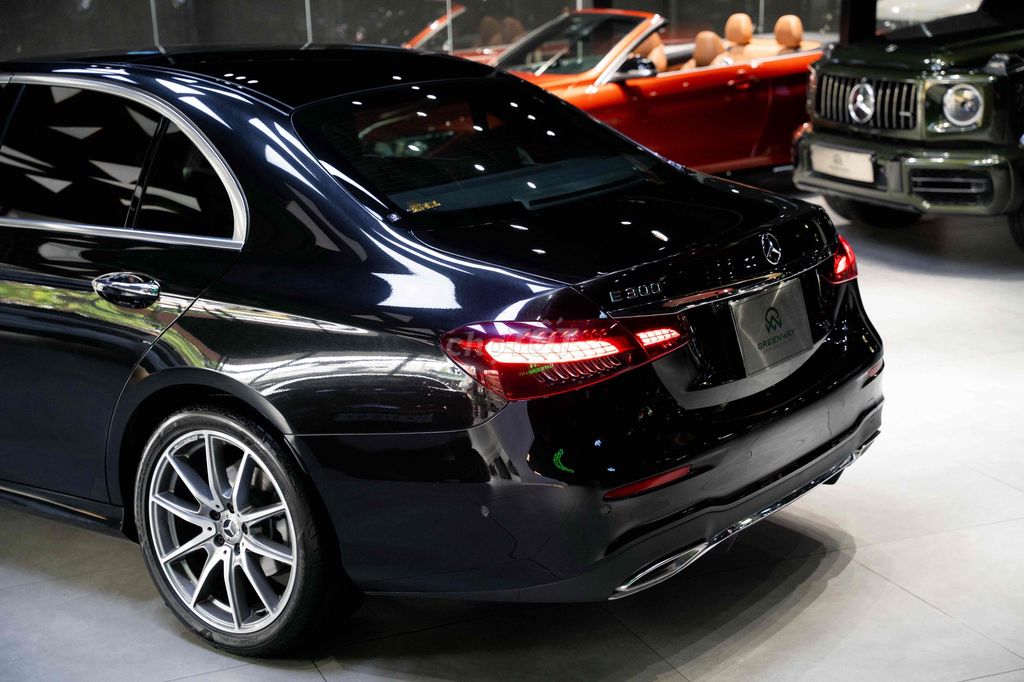 Mercedes-Benz 2022 - ảnh 1
