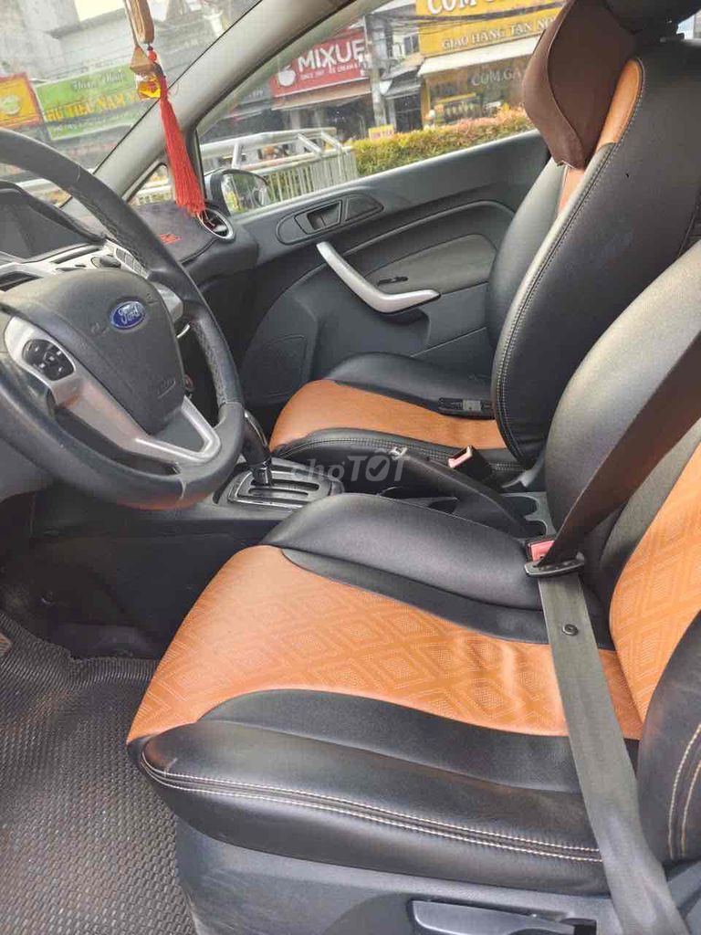 Ford Fiesta 2013 - ảnh 5