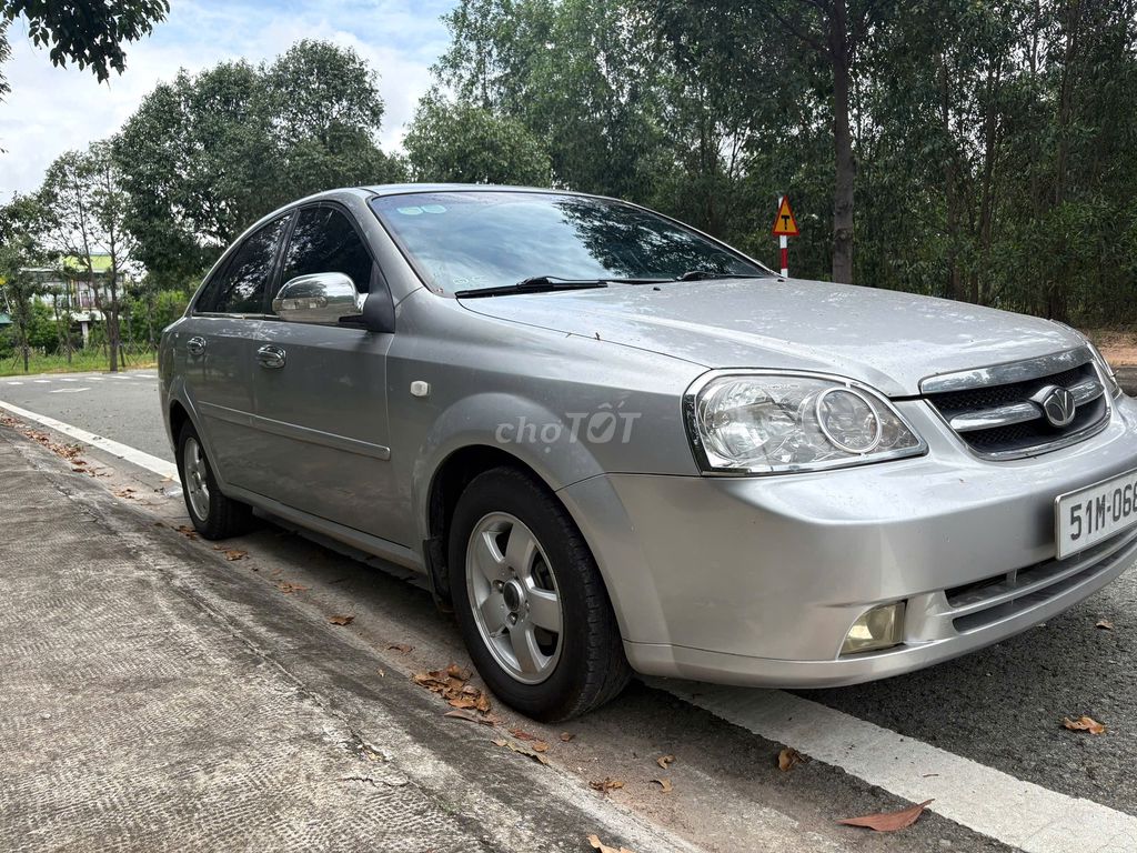 Daewoo Lacetti 2011 - ảnh 2