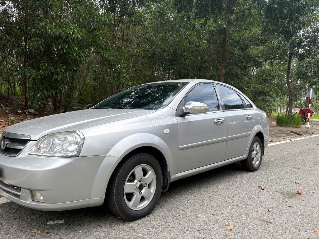 Daewoo Lacetti 2011 - ảnh 3