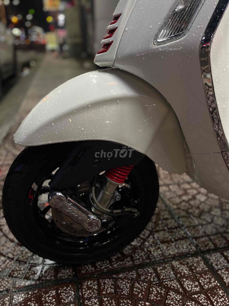 Piaggio Vespa 2022 - ảnh 4