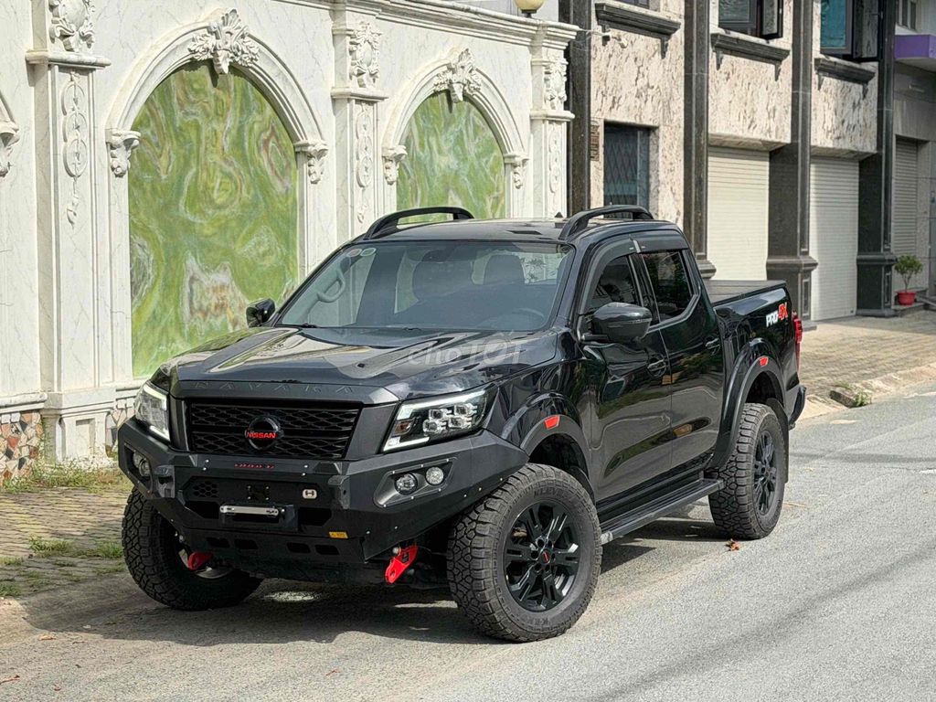 Nissan Navara 2022 - ảnh 1