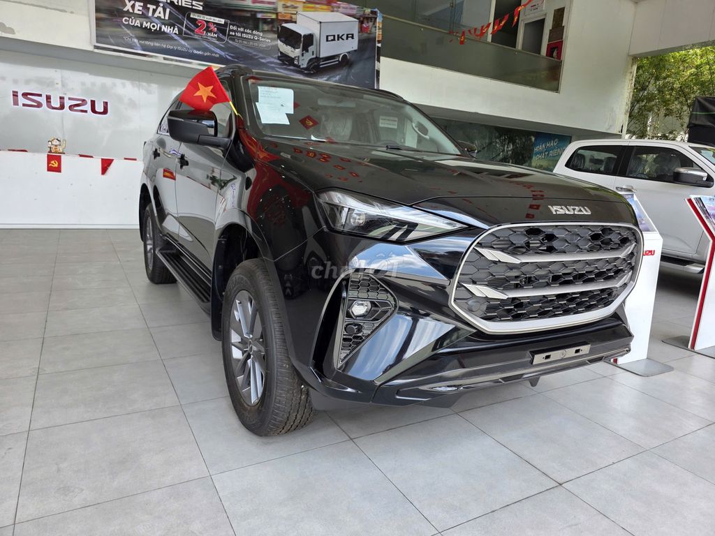 Isuzu - ảnh 3