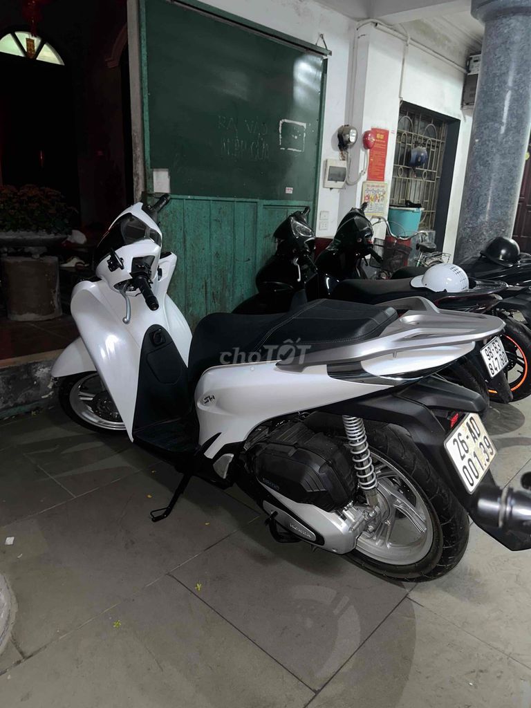 Honda SH 2023 - ảnh 2