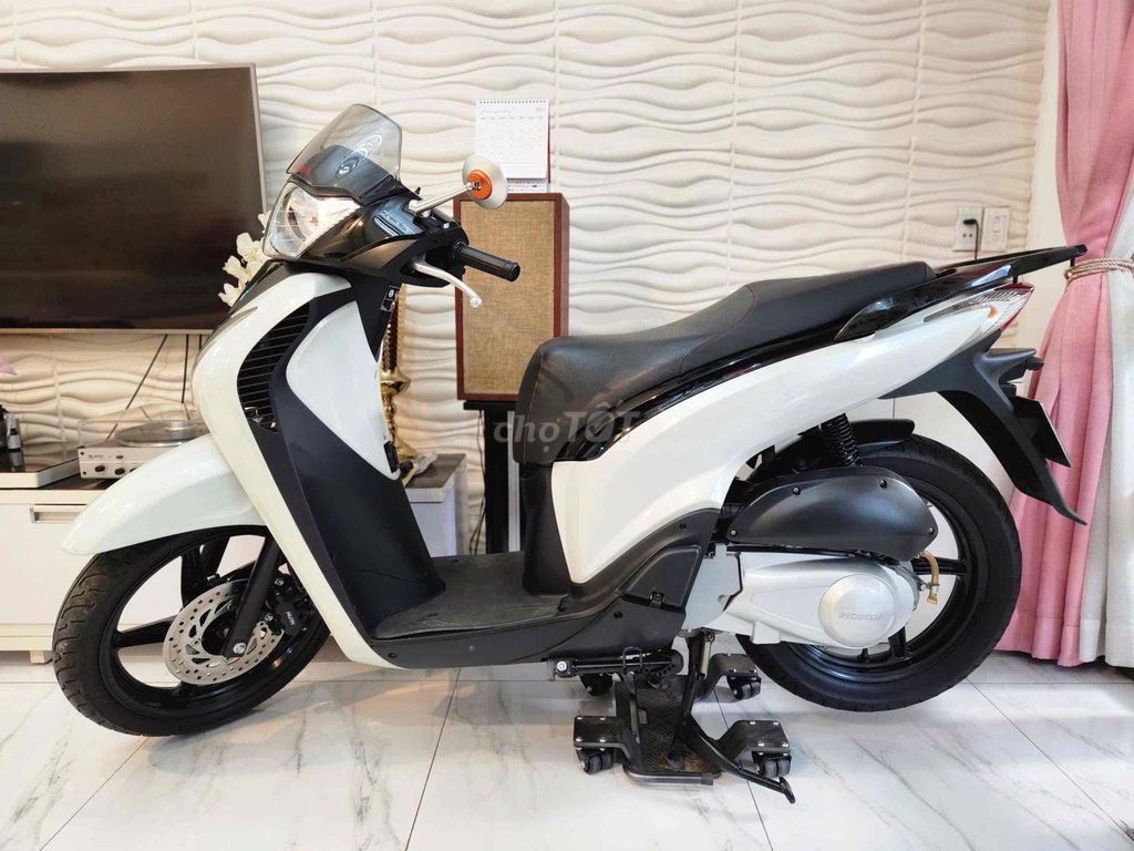 Honda SH 2009 - ảnh 2