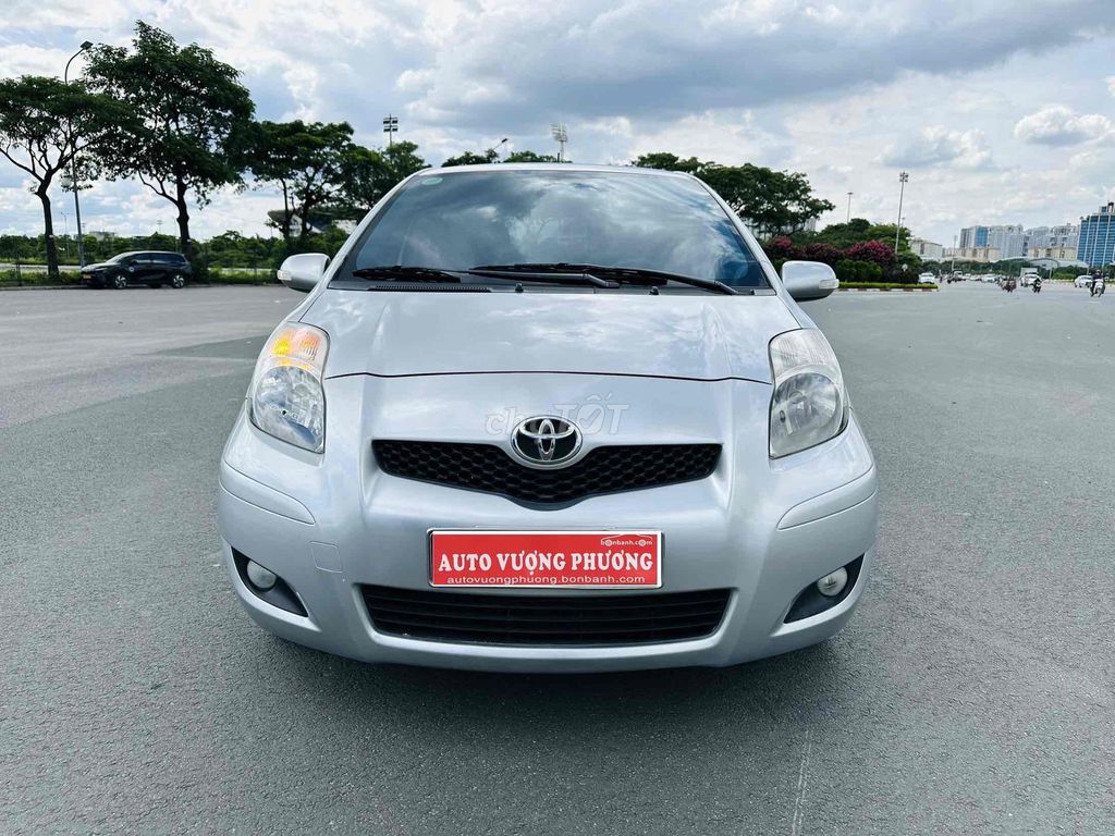 Toyota Yaris 2013 - ảnh 1