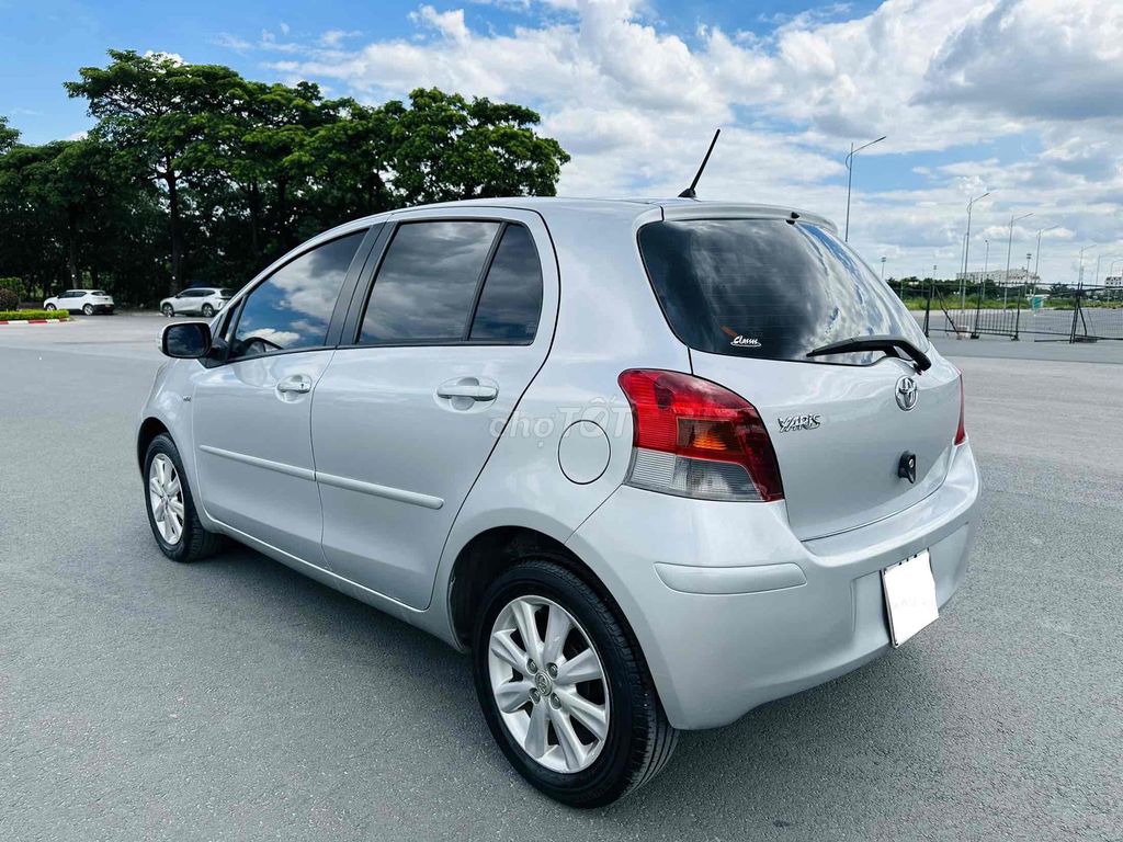 Toyota Yaris 2013 - ảnh 5