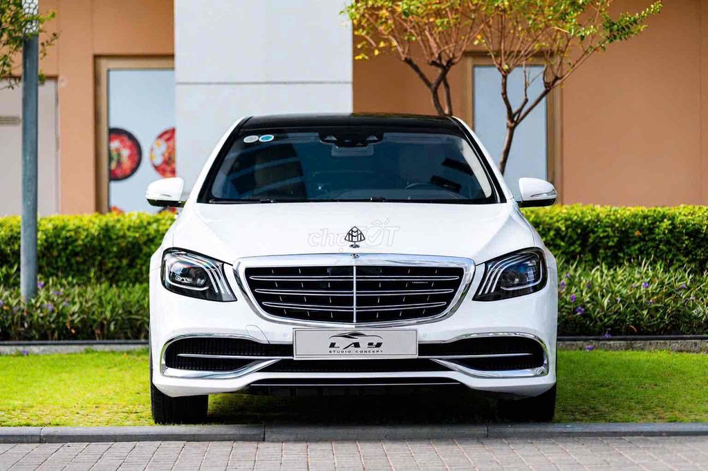 Mercedes-Benz 2018 - ảnh 1