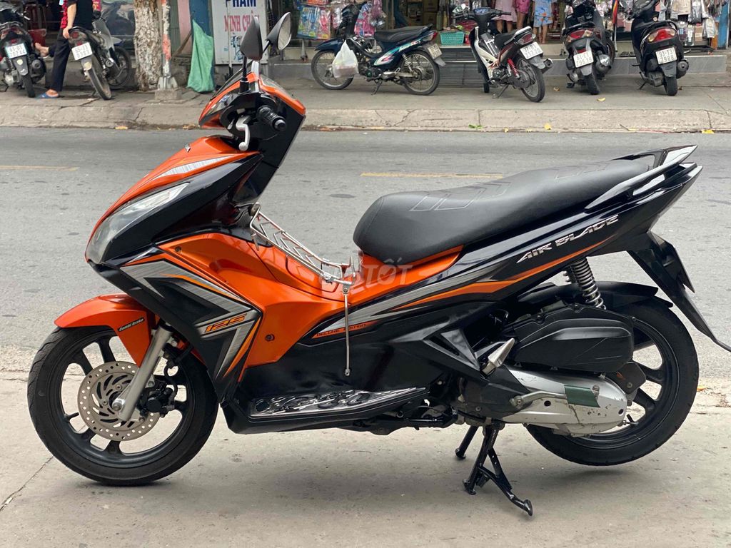 Honda Air Blade 2015 - ảnh 4