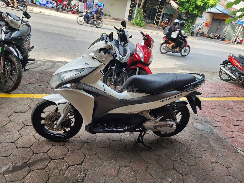 Honda Air Blade 2012 - ảnh 4