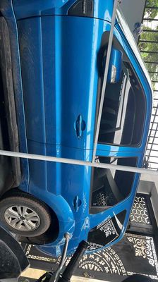 Ford 2012 - ảnh 1