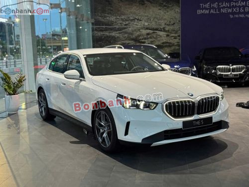 BMW 5 Series 2025 - ảnh 1