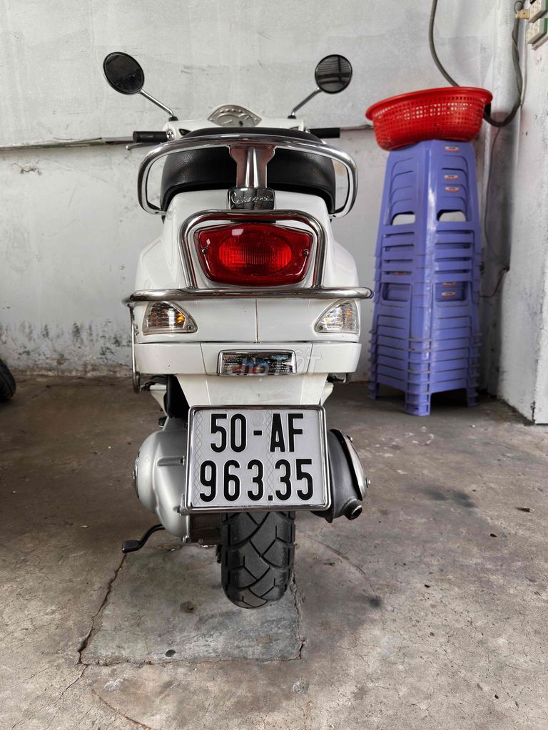 Piaggio Vespa 2012 - ảnh 3