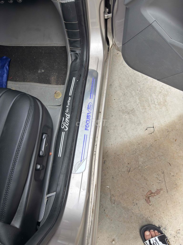 Ford Focus 2010 - ảnh 1