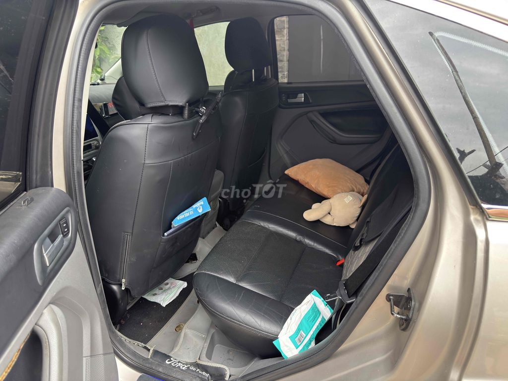 Ford Focus 2010 - ảnh 4