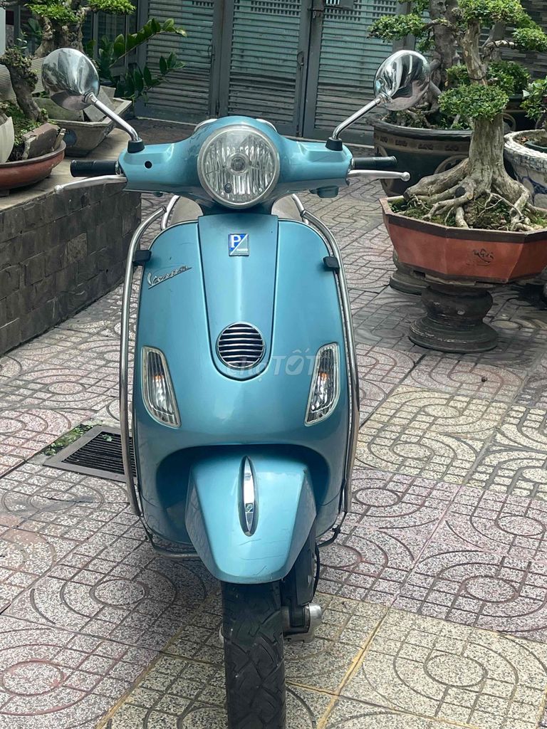 Piaggio 2012 - ảnh 1