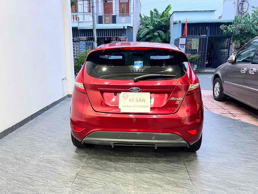 Ford Fiesta 2012 - ảnh 3