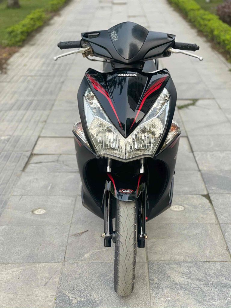 Honda Air Blade 2015 - ảnh 3