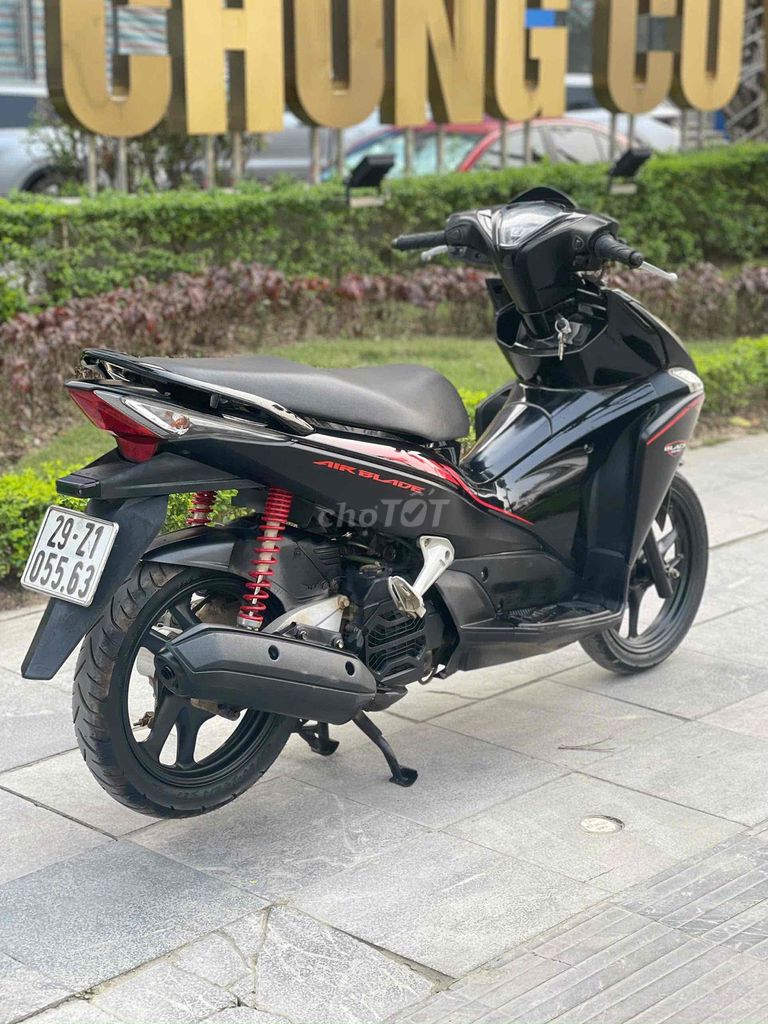 Honda Air Blade 2015 - ảnh 4