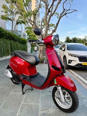 Vespa 2022 - ảnh 1