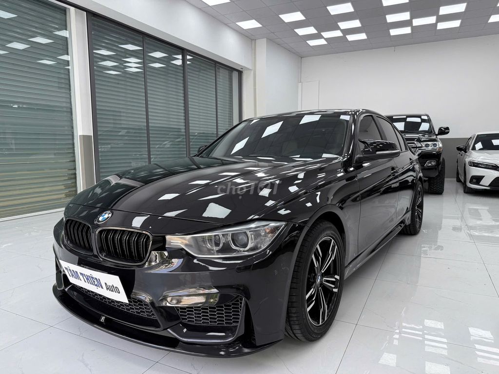 BMW 2012 - ảnh 4