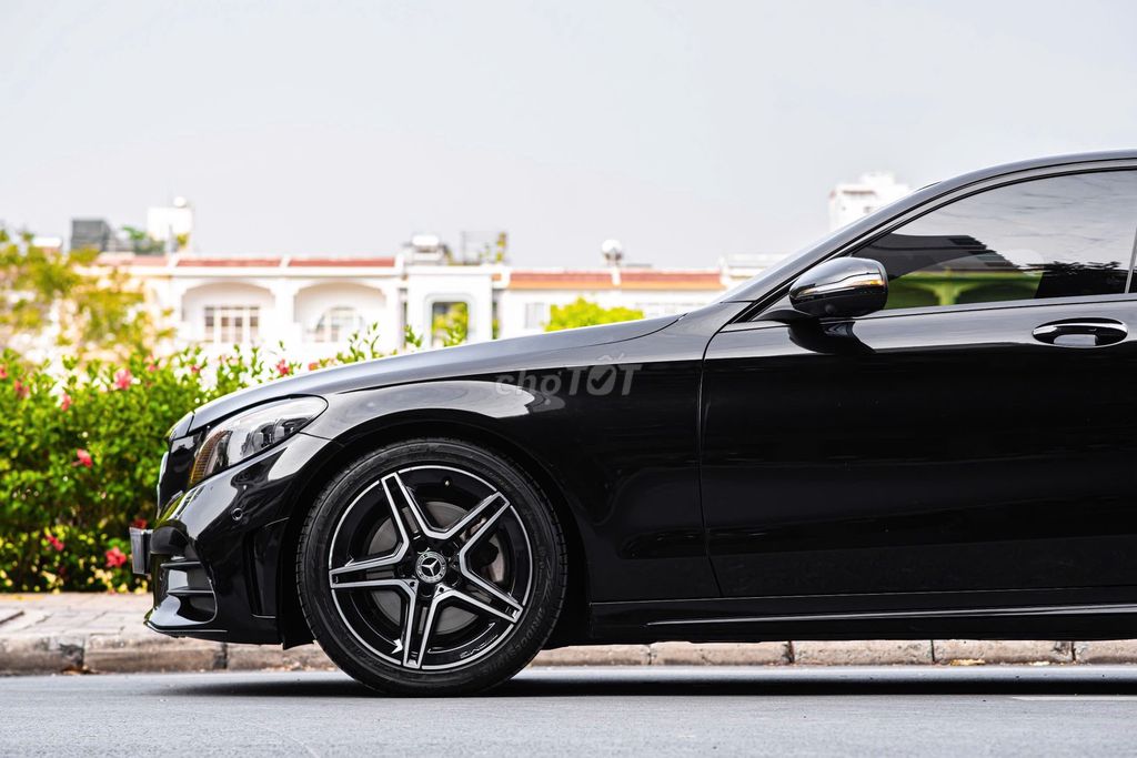 Mercedes-Benz 2021 - ảnh 4