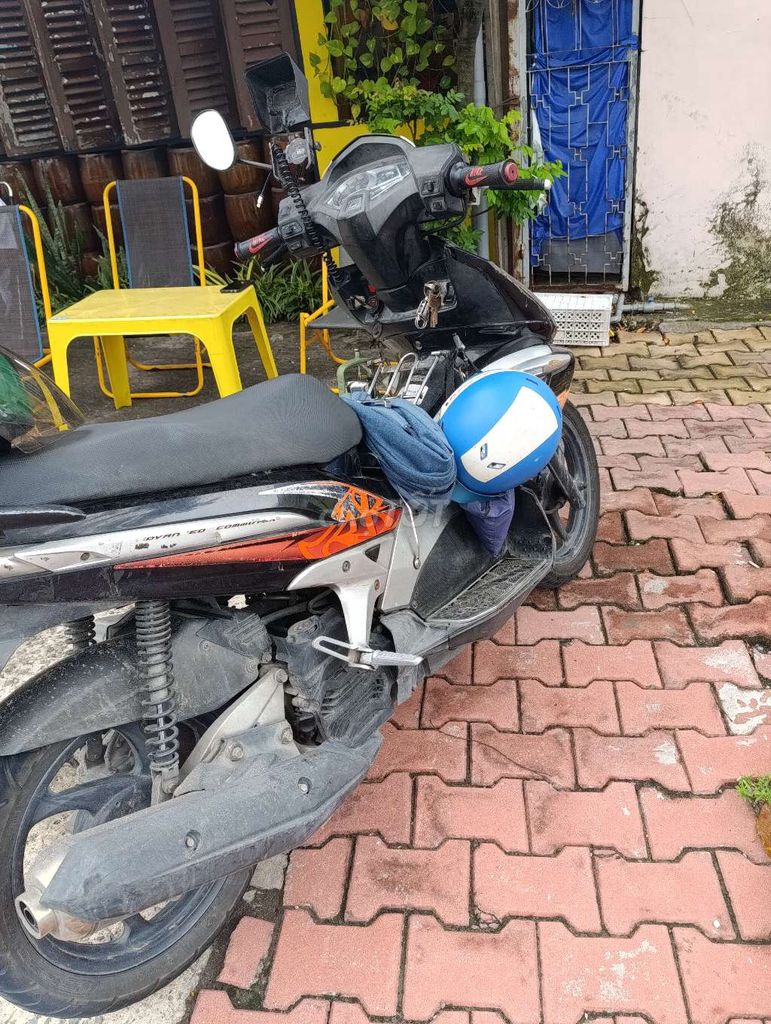 Honda Vision 2010 - ảnh 3