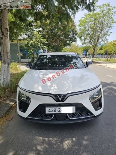 VinFast VF7 Plus AWD 2025 - ảnh 1