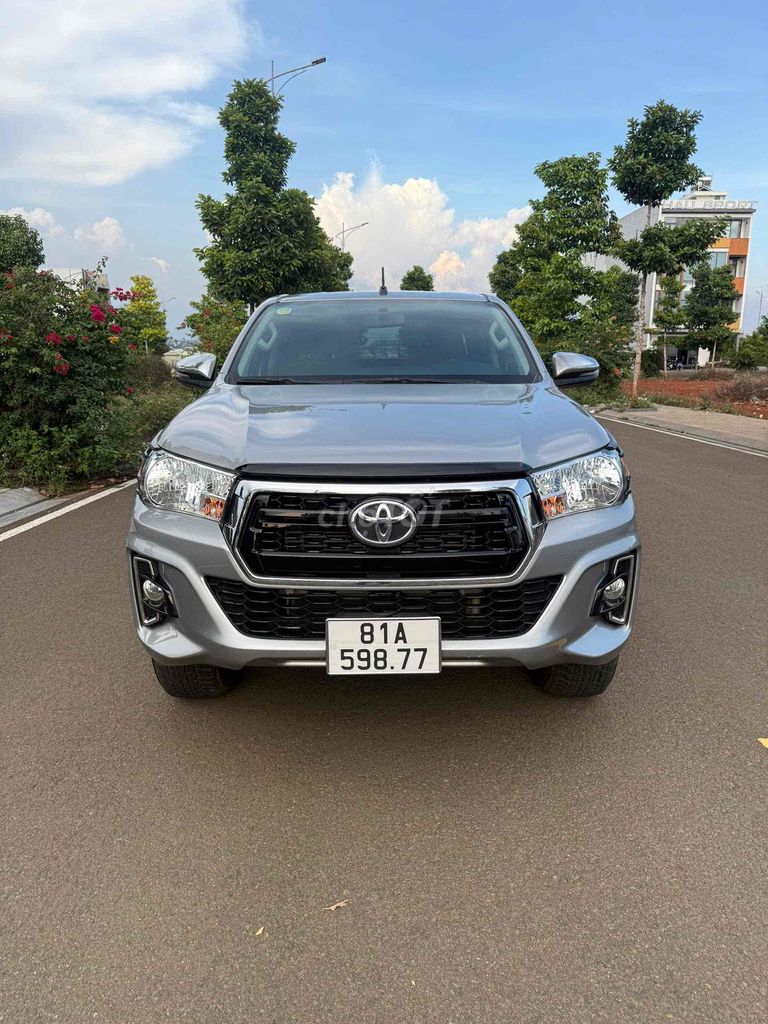Toyota Hilux 2019 - ảnh 1