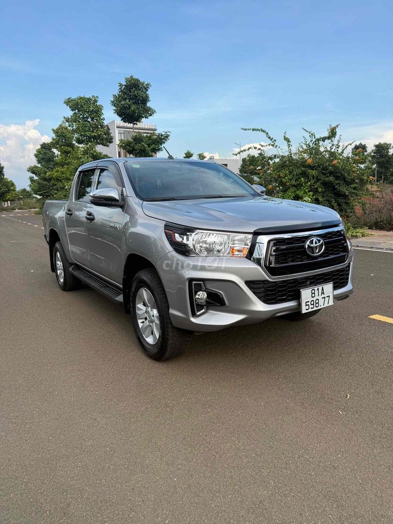 Toyota Hilux 2019 - ảnh 3