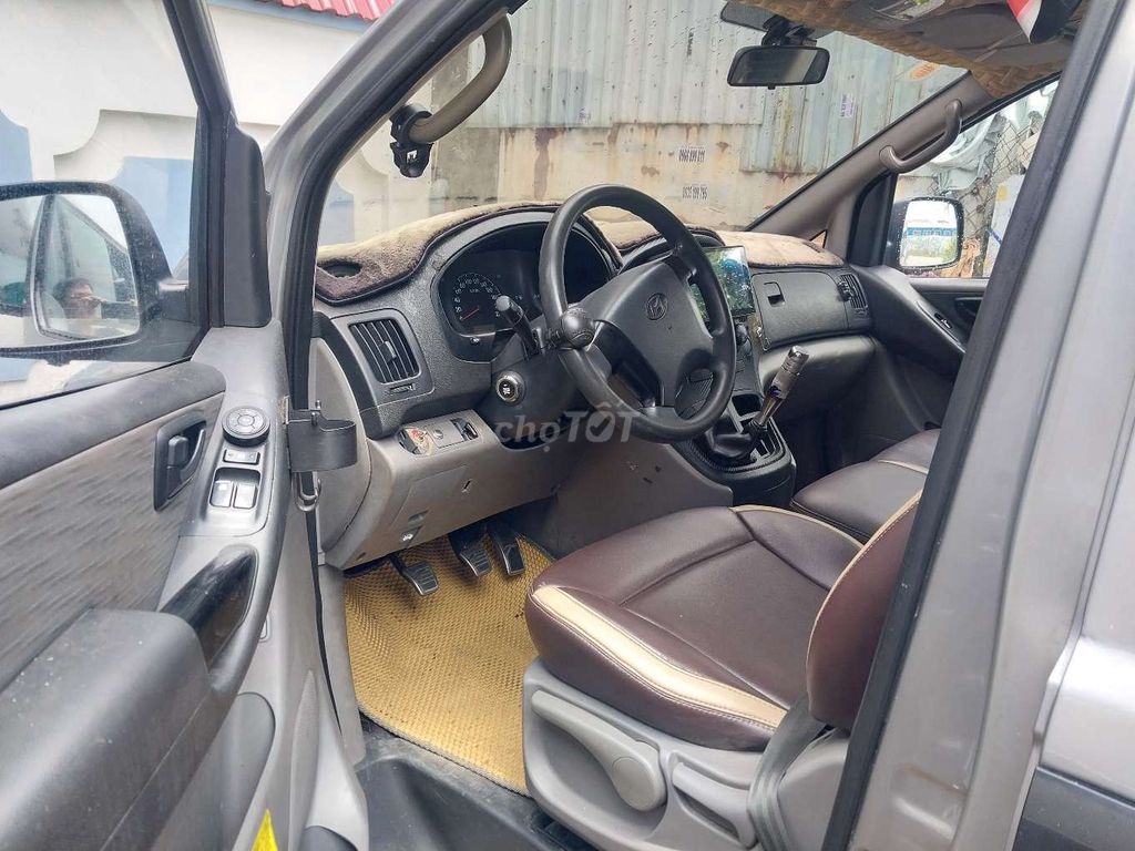 Hyundai Starex 2013 - ảnh 4