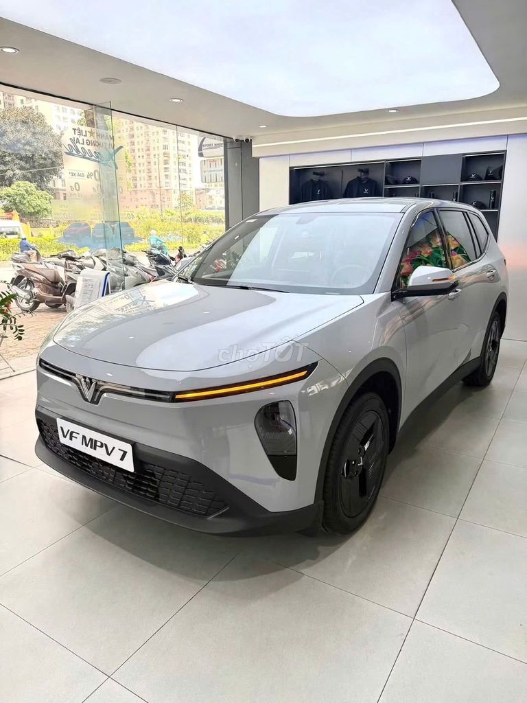 VinFast MPV 7 - ảnh 2
