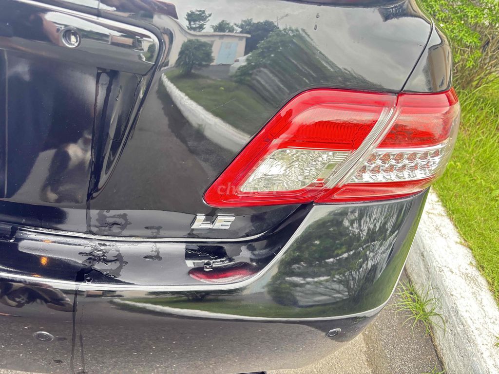 Toyota Camry 2010 - ảnh 3