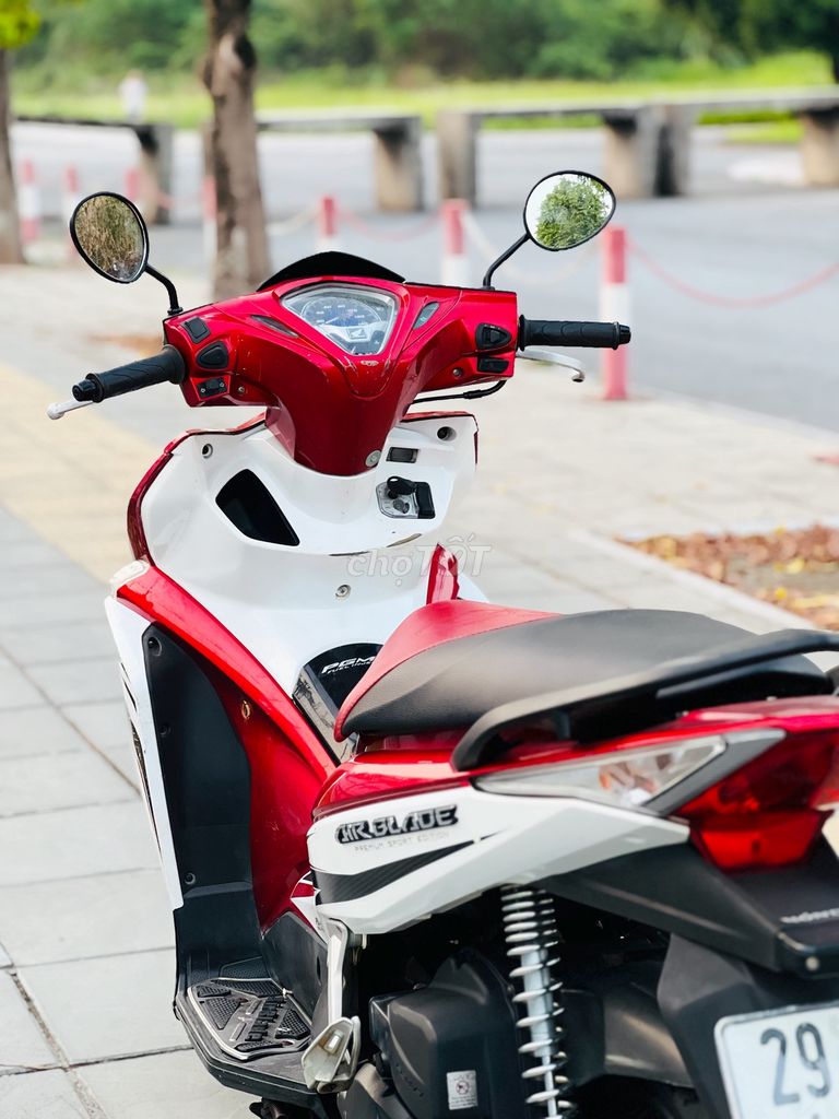 Honda Air Blade 2013 - ảnh 3